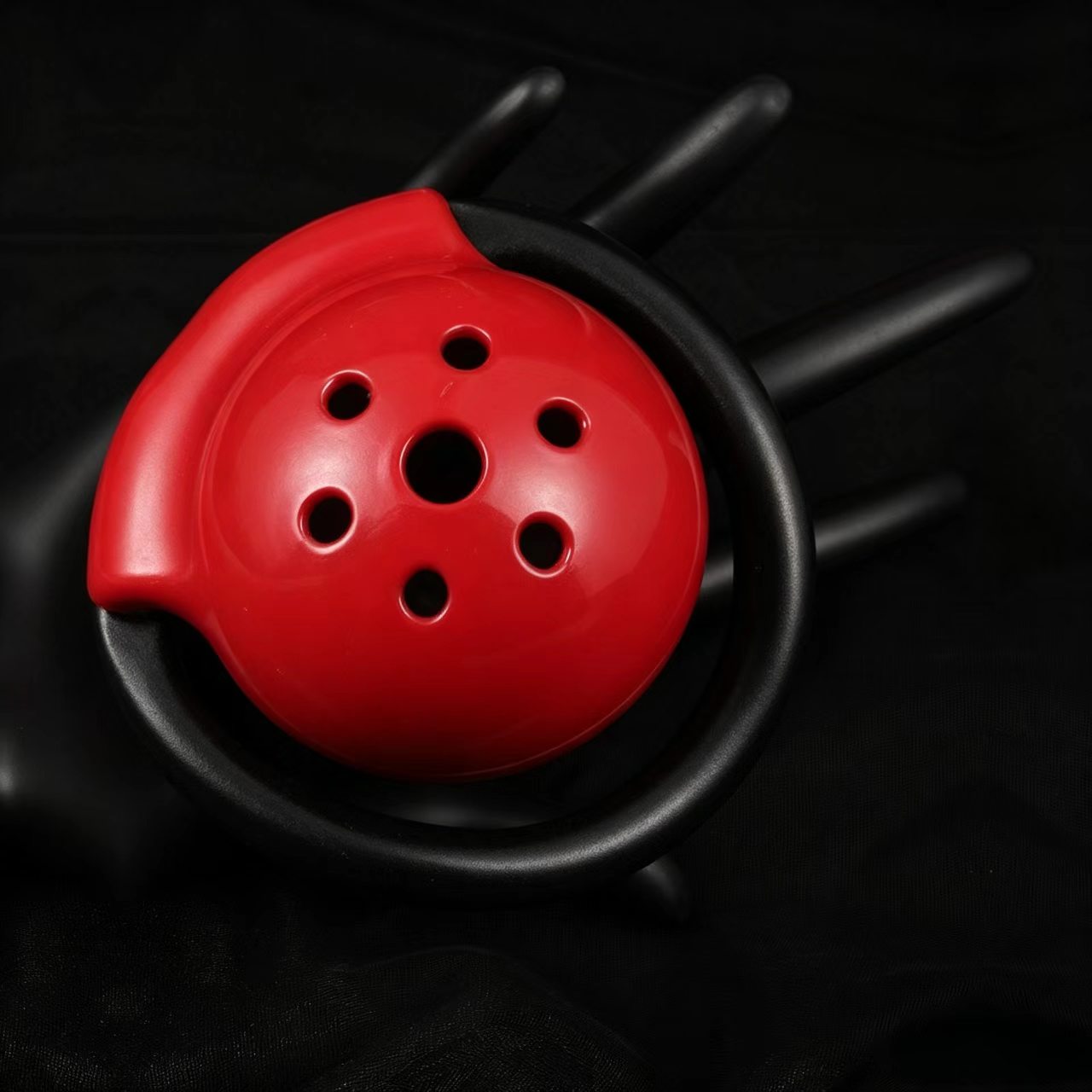 Red Black Pot Lid Chastity Cage